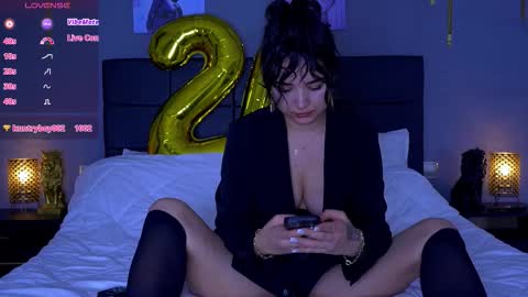 Snapshot of kcassiek chatting on September 2025 05:57:02 PM I m Cassie and would be my pleasure to have you in my room online show from September 2025 05:57:02 PM