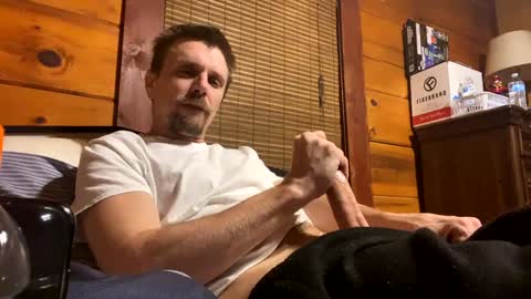 Snapshot of kcdowdy90 chatting on January 2025 01:58:02 AM rowdy6969 online show from January 2025 01:58:02 AM