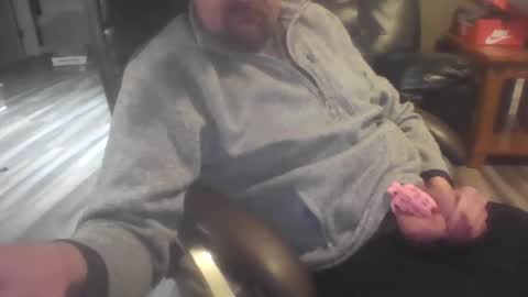 kchristi325 online show from December 2024 10:19:01 PM