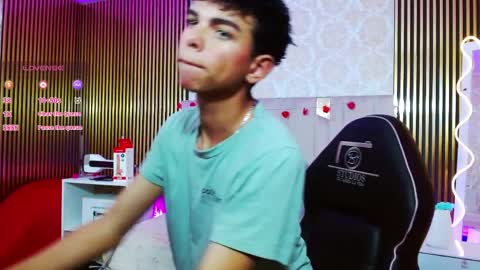  keahi  online show from April 2026 07:11:02 PM