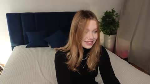 Seb Polly Roxy Jonny online show from October 2025 08:45:02 AM