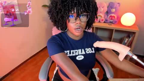 Snapshot of kehlannis_ chatting on February 2026 07:44:02 PM Kehlannis online show from February 2026 07:44:02 PM