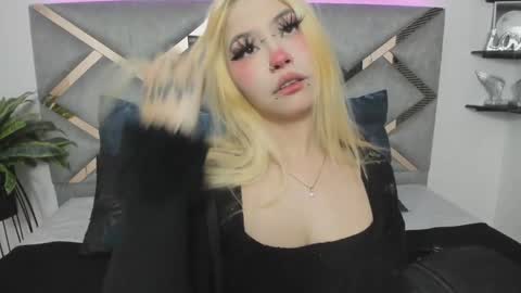 Snapshot of keidy_rose chatting on October 2025 07:01:02 PM Keidy Monday to Saturday from 200 pm to 810pm UTC-5 Colombia Time online show from October 2025 07:01:02 PM