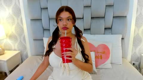 Keiira Fox online show from April 2026 11:27:01 AM