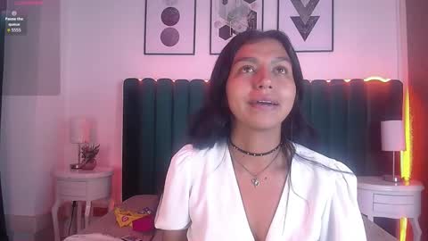 keila online show from December 2025 08:17:01 PM