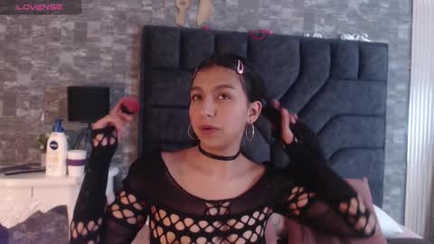 keila online show from February 2026 03:37:02 AM