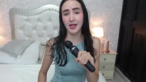 Snapshot of keily_garcia chatting on February 2026 12:04:01 PM Keily online show from February 2026 12:04:01 PM