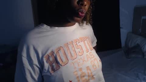 Keili online show from January 2025 06:44:01 PM