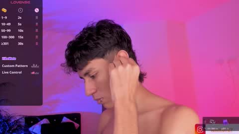 Alejandro Gonzalez online show from October 2025 05:38:01 AM