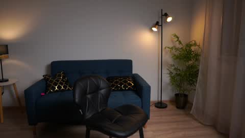 keira_knight online show from January 2025 01:18:01 AM