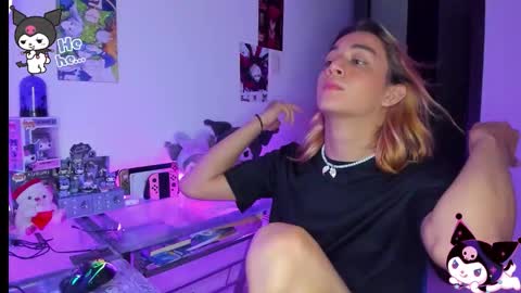 Keita moon online show from November 2025 11:05:01 PM