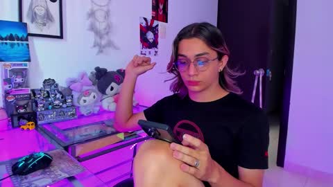 Keita moon online show from February 2026 06:49:02 PM