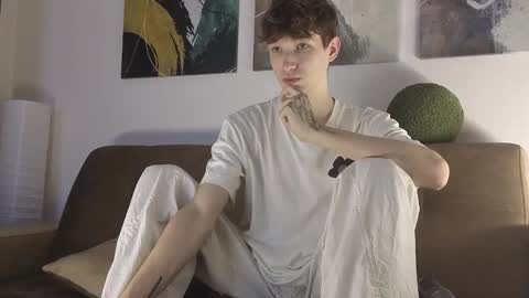 Snapshot of keithcozart1337 chatting on November 2025 10:09:02 PM Mark online show from November 2025 10:09:02 PM