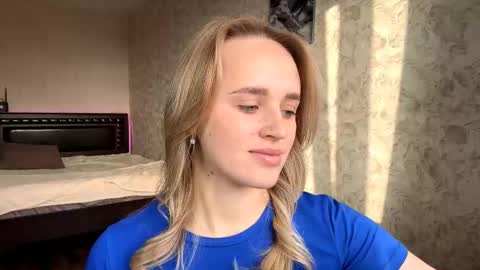 Sylvia online show from November 2025 08:03:01 AM