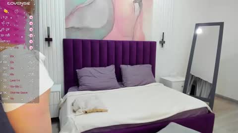 Kelly online show from March 2025 01:21:01 AM