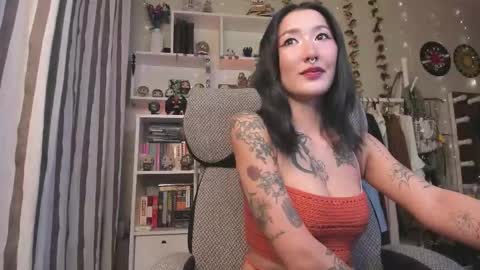 Snapshot of kellyasian chatting on October 2025 06:32:01 AM Leia online show from October 2025 06:32:01 AM