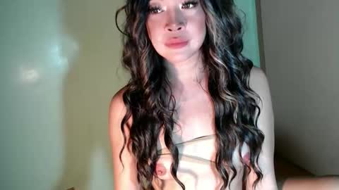 its me KELLY online show from October 2025 07:06:01 AM