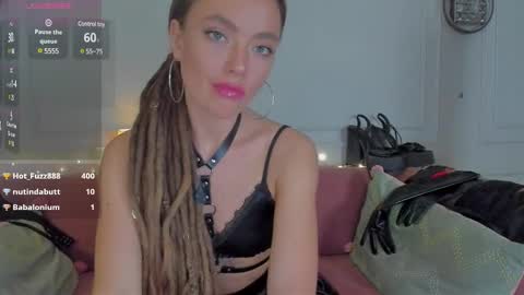 KellyFouler online show from February 2025 05:11:02 PM