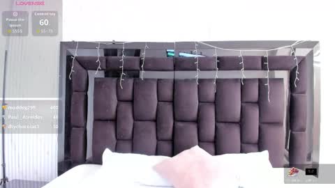 kellyMillian  online show from March 2026 12:44:01 PM