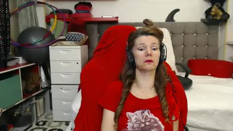 kelly online show from February 2025 01:50:02 AM