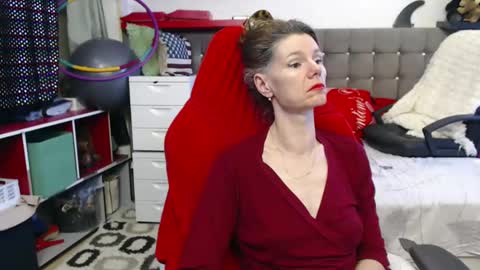 kelly online show from February 2025 12:03:02 PM