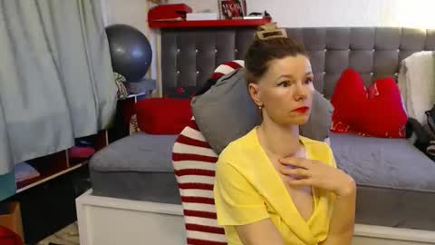 kelly online show from April 2026 05:52:01 AM