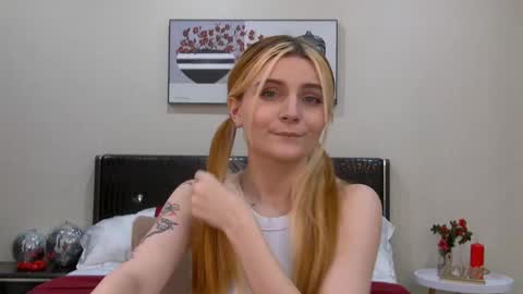 Kelly Stoneys online show from January 2025 02:41:01 PM