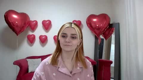 Kelly Stoneys online show from February 2025 12:08:01 PM