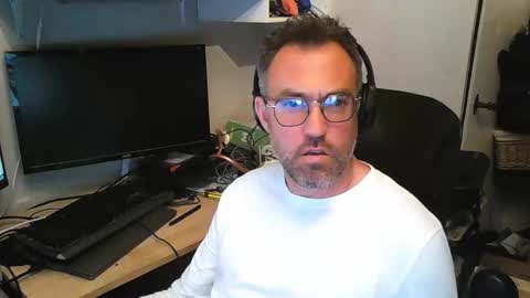 kelvin06133 online show from April 2026 11:33:02 PM