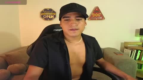 ken_blaker online show from June 2026 11:17:01 PM