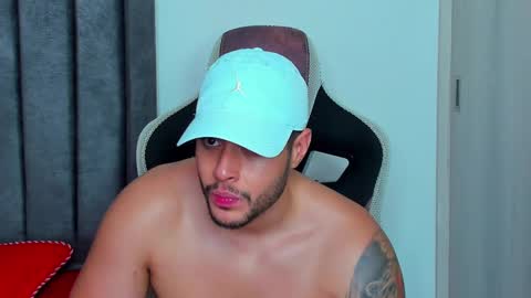 ken_mailik online show from February 2025 02:39:02 AM