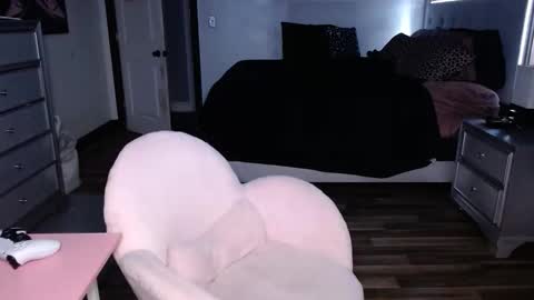 kenbbydoll3 online show from October 2025 05:48:02 AM