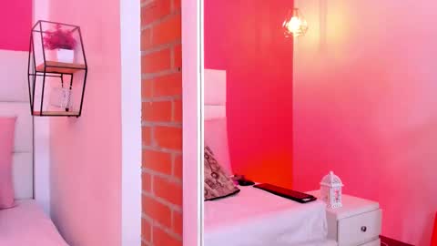 Camila online show from October 2025 12:13:02 PM