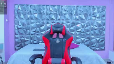 Kendall online show from March 2025 03:16:01 AM