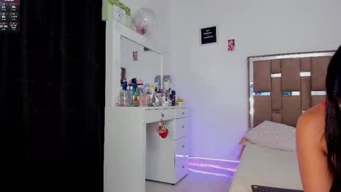 Kendall ewers online show from November 2025 11:58:01 PM