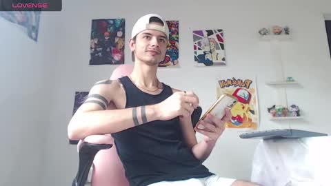 kendall ross online show from December 2024 06:01:02 PM