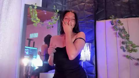 Snapshot of kendall_saenz chatting on November 2025 07:36:01 PM kendall_saenz online show from November 2025 07:36:01 PM