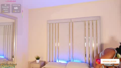 kendallbleer online show from November 2025 12:27:01 PM