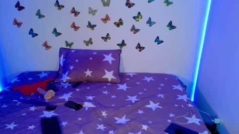 kendallgil online show from December 2024 06:14:01 AM