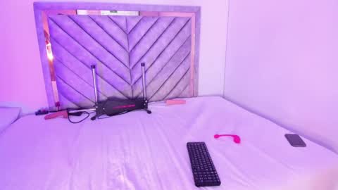 Kendall joy online show from February 2025 06:54:01 AM