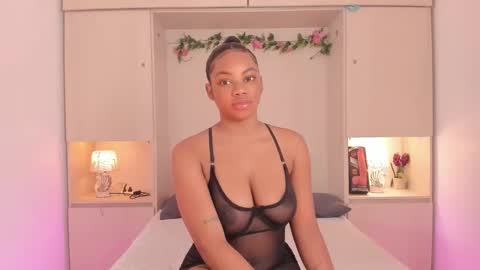 Kendal online show from October 2025 12:52:02 PM