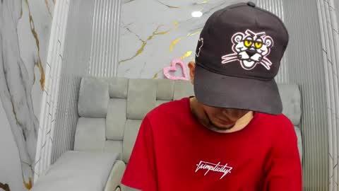 Kendall and Taylor online show from September 2025 01:02:02 PM