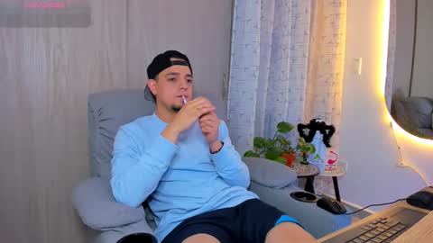 kendel_dimitri online show from October 2025 05:18:01 AM