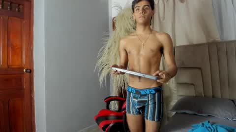 kendra and liam online show from October 2025 11:42:02 AM