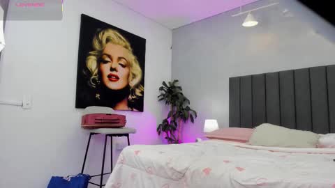 Kendra London online show from March 2026 11:16:02 AM