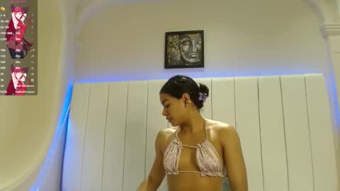 kendra_lux1 online show from November 2025 01:02:01 PM