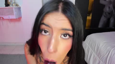 Kendra  online show from December 2024 02:57:01 PM