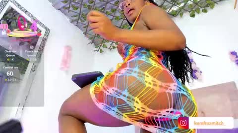 Snapshot of kendra_smiitch chatting on October 2025 02:39:02 AM kendra independent online show from October 2025 02:39:02 AM