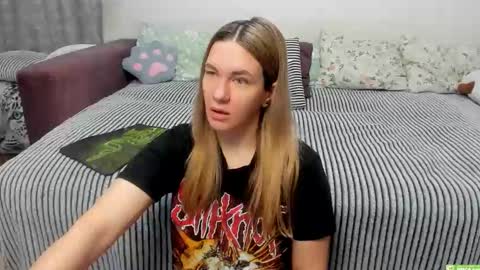 Kendra online show from December 2025 01:02:02 AM