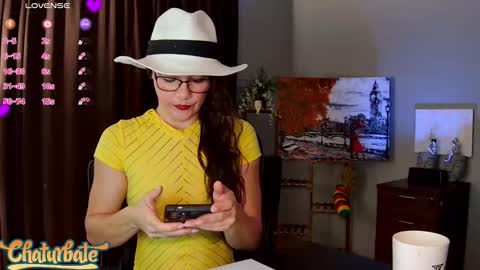 Kendra online show from November 2025 03:01:02 AM